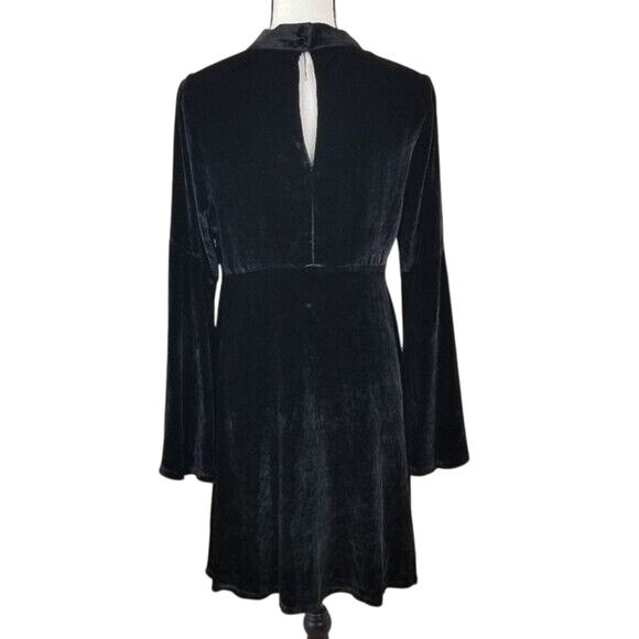 Chaser Black Velvet Mini Dress M Boho Whimsigoth Fairy Witchy Renfair NEW - Picture 5 of 10